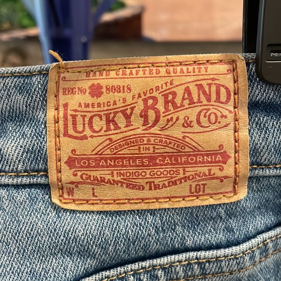 Lucky brand jeans size 10/30 - Picture 4 of 11
